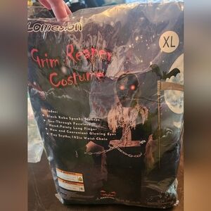 Grim Reaper Halloween Costume with Glowing‎ Red Eyes for Kids, XL complete set